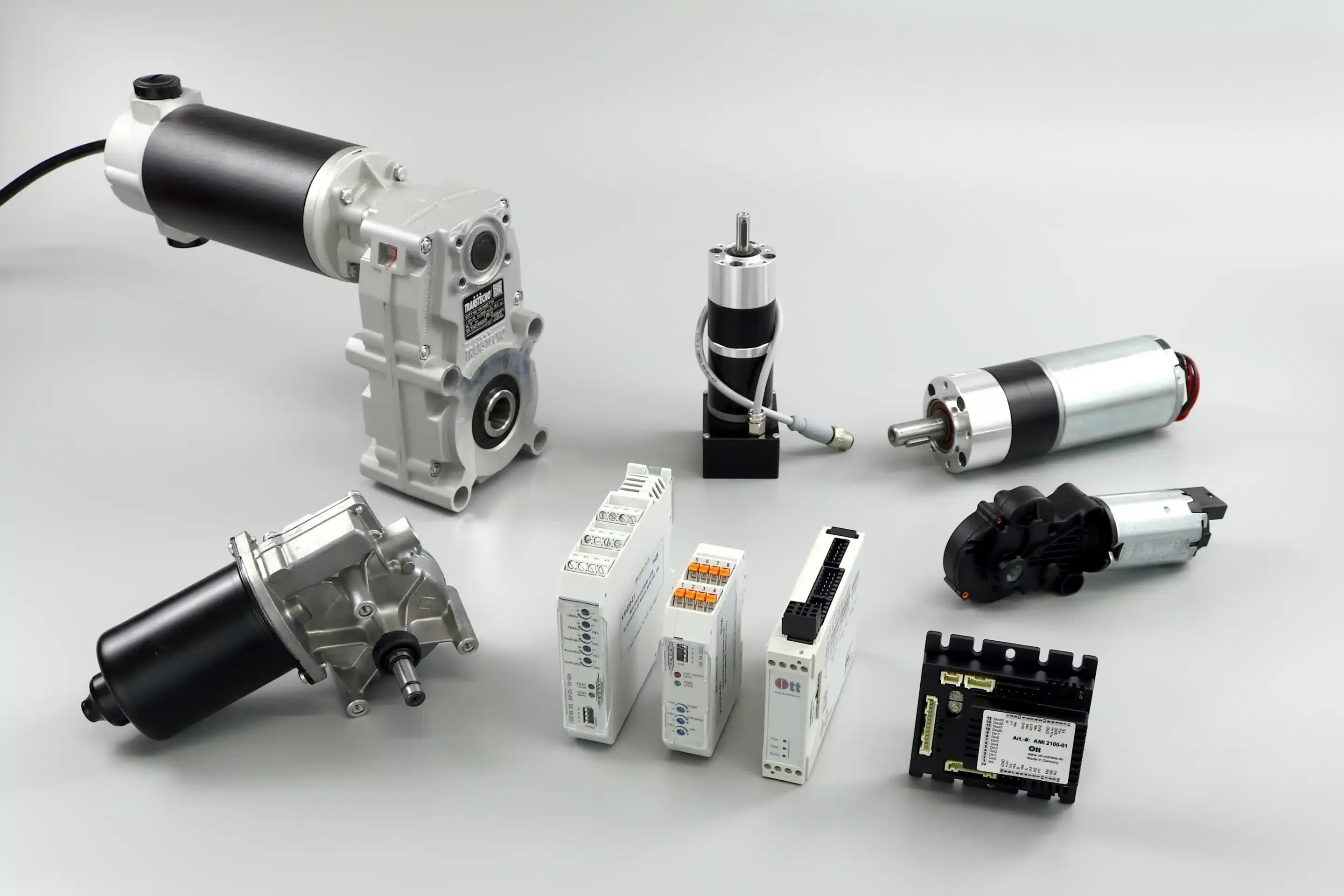 Smarte Antriebe und Steuerungen